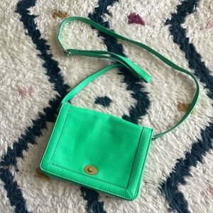J. Crew Tillary PEBBLE Leather Crossbody- KELLY GREEN